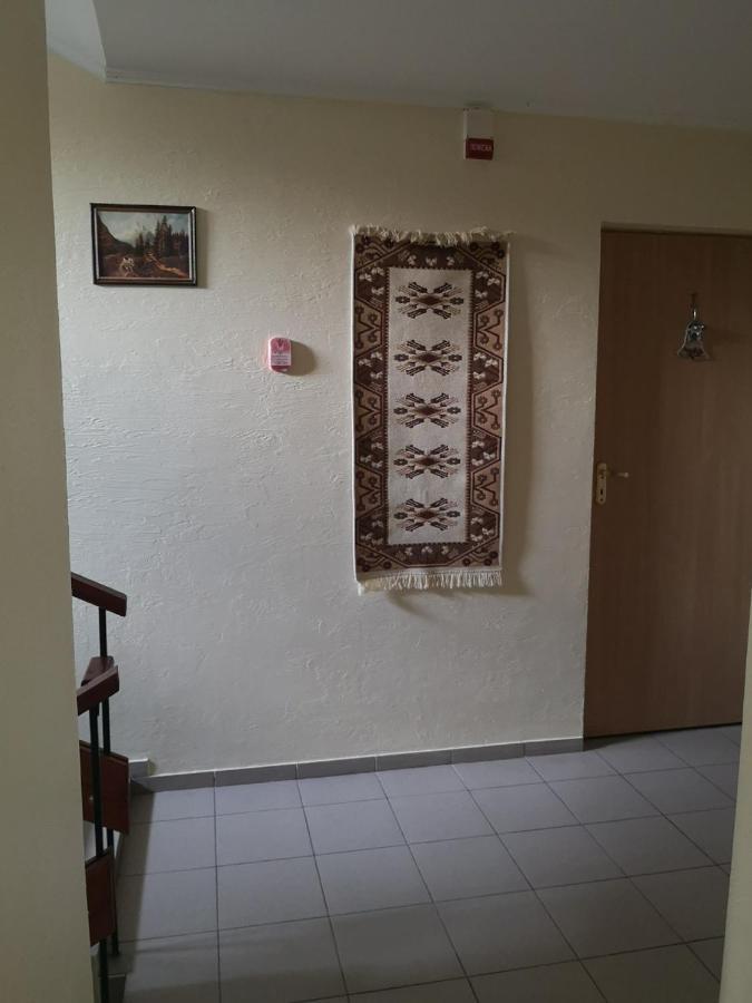Hotel Yavir 亚列姆切 外观 照片
